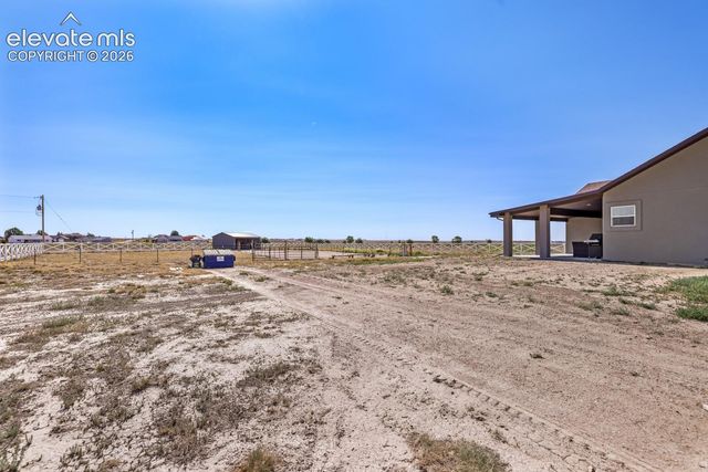 1180 N Saddle Ridge Lane, Pueblo, CO 81007