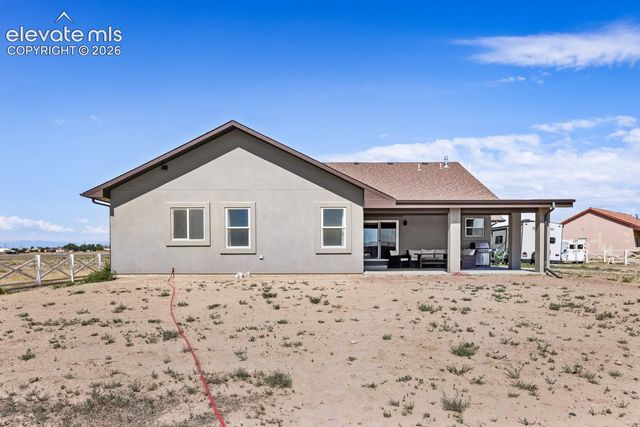 1180 N Saddle Ridge Lane, Pueblo, CO 81007