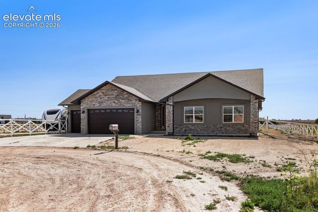 1180 N Saddle Ridge Lane, Pueblo, CO 81007