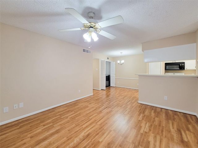 12550 Whittington Drive 414, Houston, TX 77077