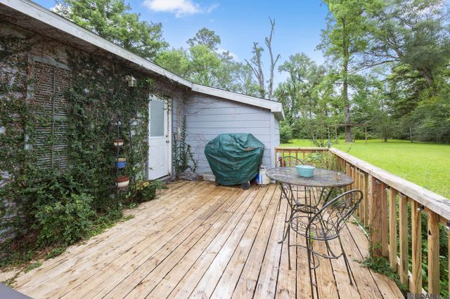 30050 Springdale Dr, Denham Springs, LA 70726