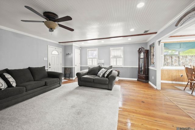 30050 Springdale Dr, Denham Springs, LA 70726