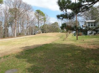 17 La Quinta Loop, Holiday Island, AR 72631