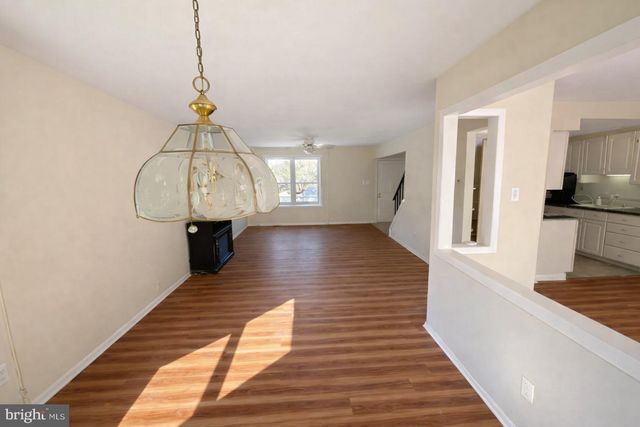 317 HAWTHORNE ST, Marlton, NJ 08053