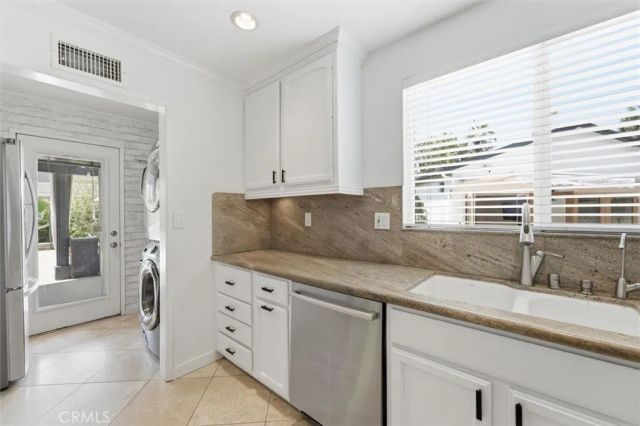6443 Gross Avenue, West Hills, CA 91307