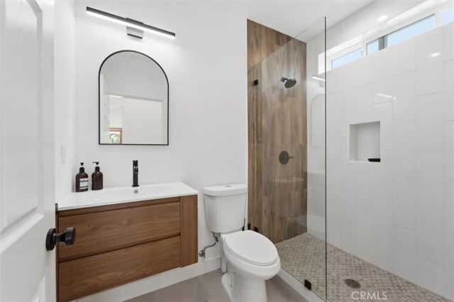 6443 Gross Avenue, West Hills, CA 91307