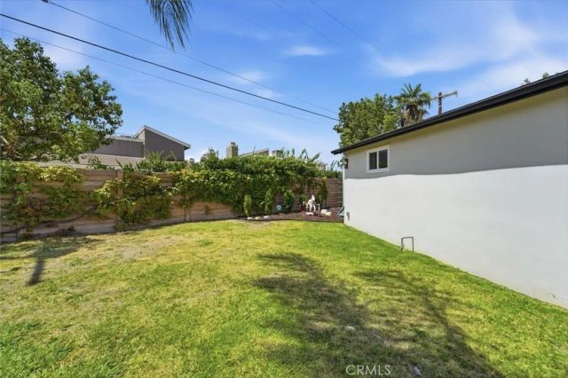 6443 Gross Avenue, West Hills, CA 91307