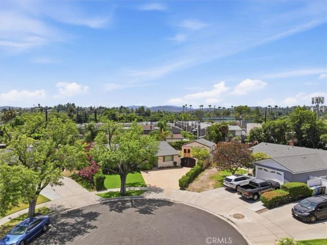 6443 Gross Avenue, West Hills, CA 91307