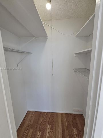 7135 Collins Ave 1011, Miami Beach, FL 33141