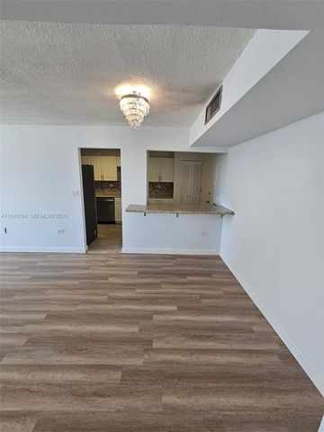 7135 Collins Ave 1011, Miami Beach, FL 33141