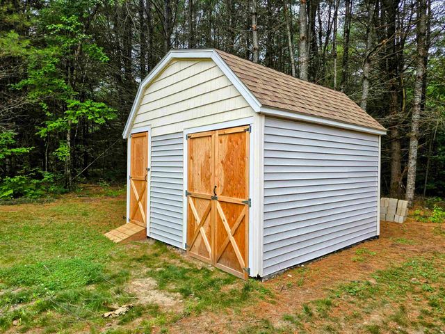 77 Trapper Road, Campton, NH 03223