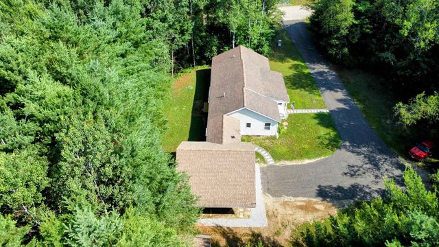 77 Trapper Road, Campton, NH 03223