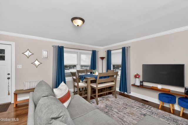 23 Catskill Avenue, East Greenbush, NY 12144