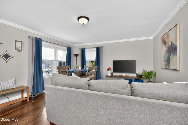 23 Catskill Avenue, East Greenbush, NY 12144