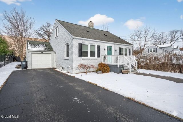 23 Catskill Avenue, East Greenbush, NY 12144