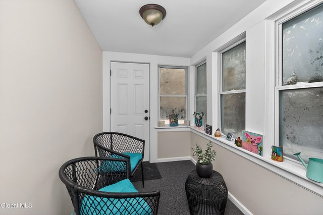 23 Catskill Avenue, East Greenbush, NY 12144