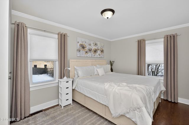 23 Catskill Avenue, East Greenbush, NY 12144