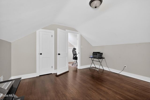 23 Catskill Avenue, East Greenbush, NY 12144