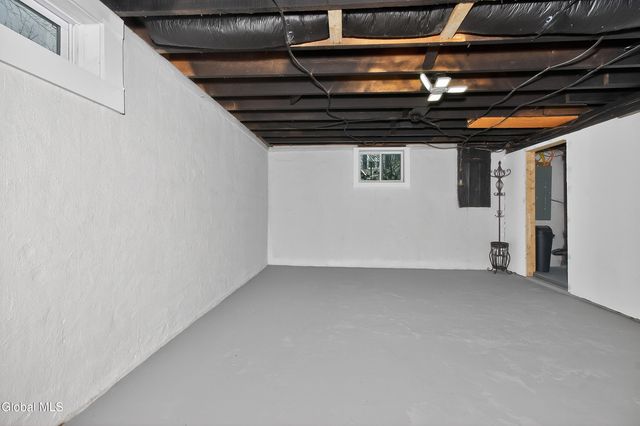 23 Catskill Avenue, East Greenbush, NY 12144