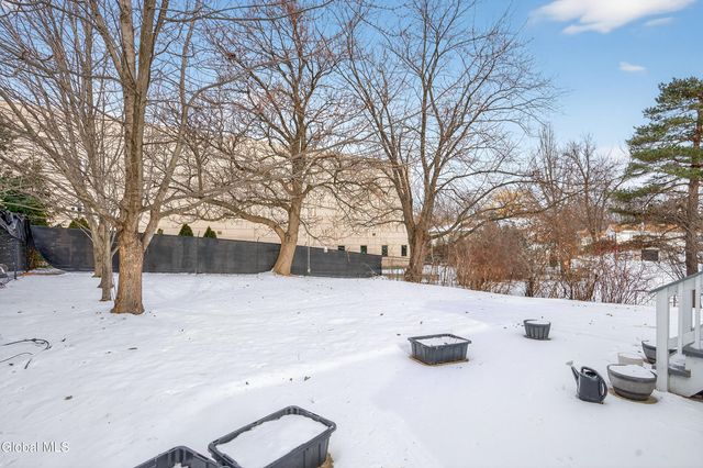 23 Catskill Avenue, East Greenbush, NY 12144