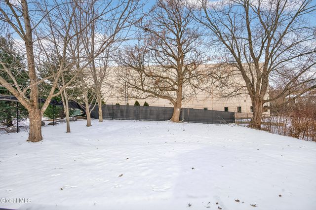 23 Catskill Avenue, East Greenbush, NY 12144