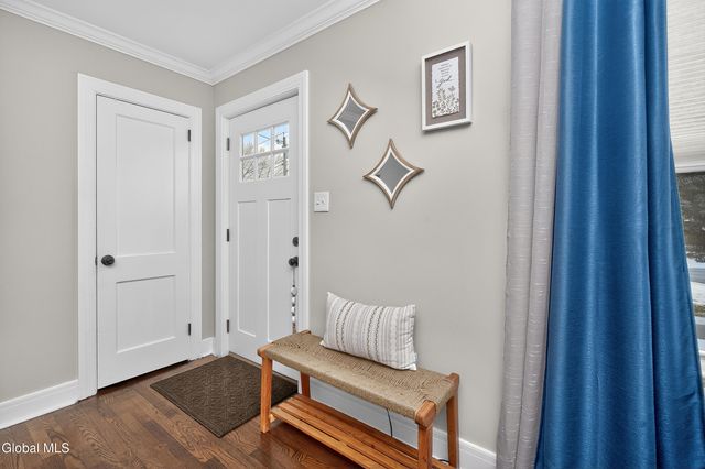 23 Catskill Avenue, East Greenbush, NY 12144