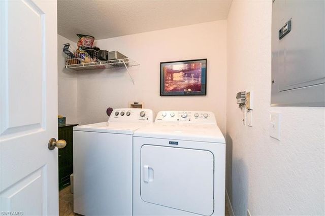 186 Gabriel CIR 3903, Naples, FL 34104