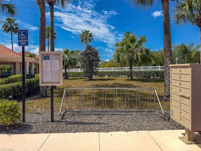 186 Gabriel CIR 3903, Naples, FL 34104