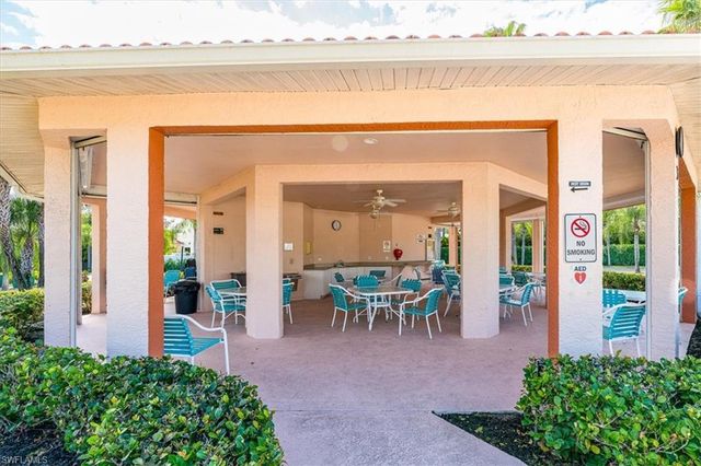 186 Gabriel CIR 3903, Naples, FL 34104