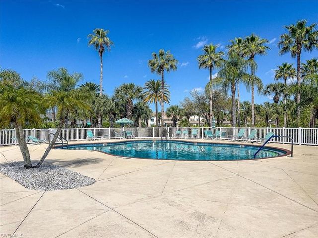 186 Gabriel CIR 3903, Naples, FL 34104