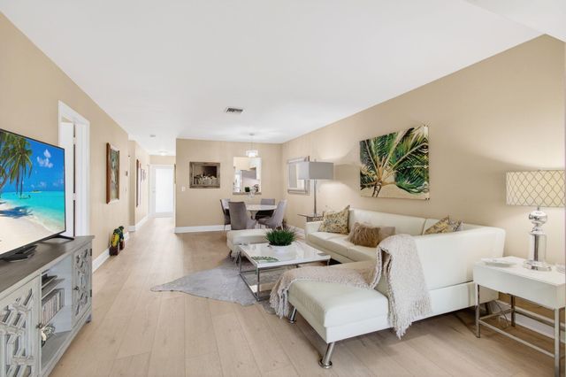 6787 Moonlit Drive, Delray Beach, FL 33446