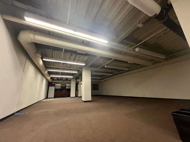 1621 N Clybourn Avenue, Chicago, IL 60614