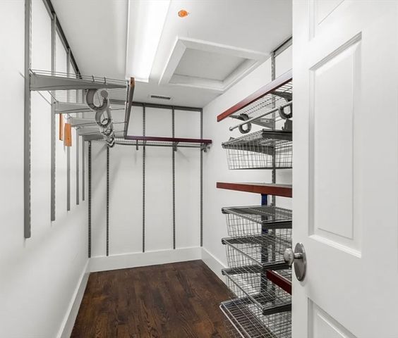 653 E 3rd St, Boston, MA 02127