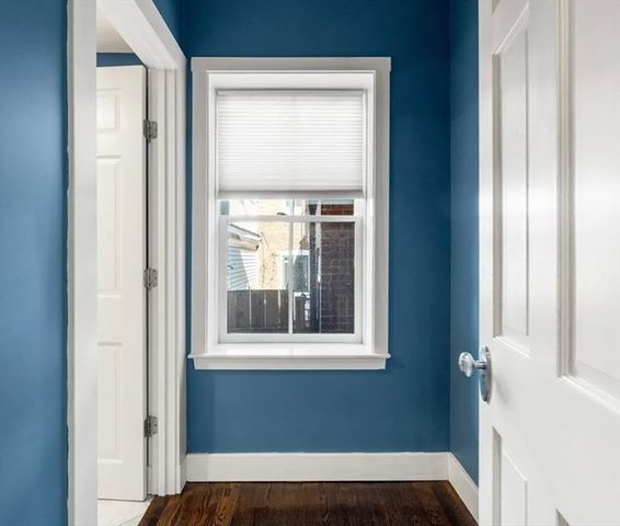 653 E 3rd St, Boston, MA 02127