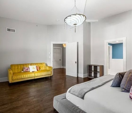 653 E 3rd St, Boston, MA 02127