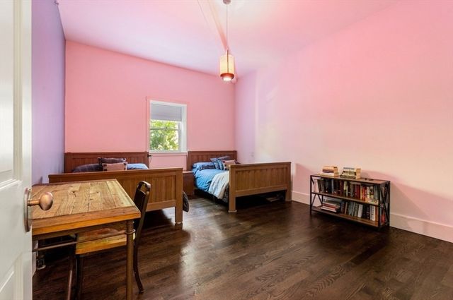653 E 3rd St, Boston, MA 02127