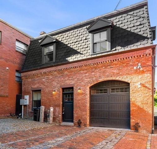 653 E 3rd St, Boston, MA 02127