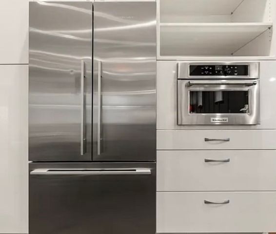 653 E 3rd St, Boston, MA 02127
