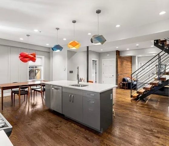 653 E 3rd St, Boston, MA 02127