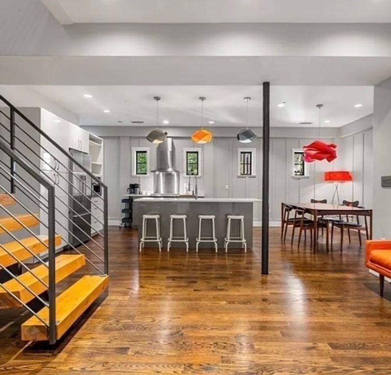 653 E 3rd St, Boston, MA 02127