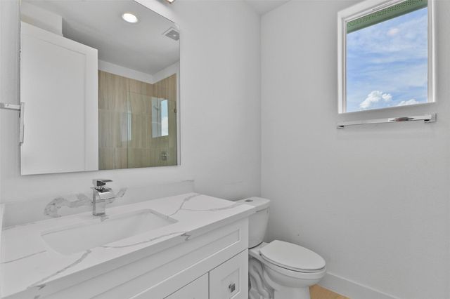 4006 Fort Bend Drive, Galveston, TX 77554