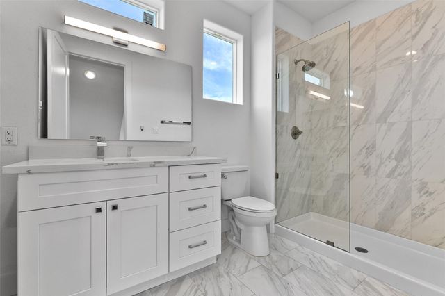 4006 Fort Bend Drive, Galveston, TX 77554