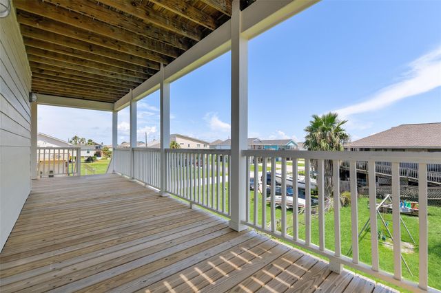 4006 Fort Bend Drive, Galveston, TX 77554