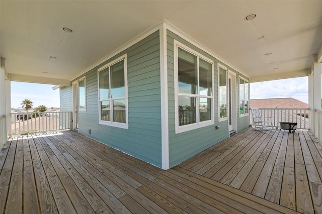 4006 Fort Bend Drive, Galveston, TX 77554