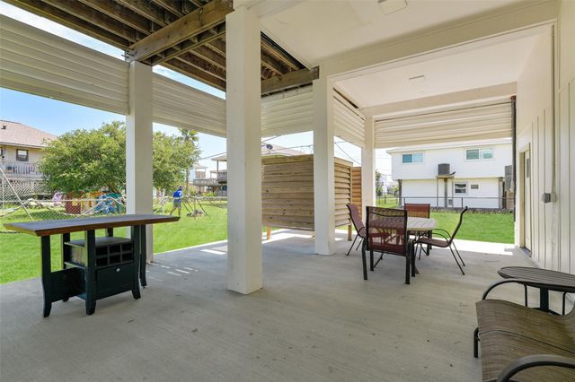 4006 Fort Bend Drive, Galveston, TX 77554