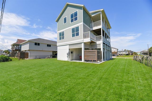 4006 Fort Bend Drive, Galveston, TX 77554