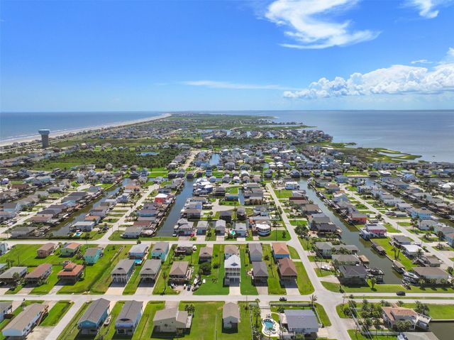 4006 Fort Bend Drive, Galveston, TX 77554