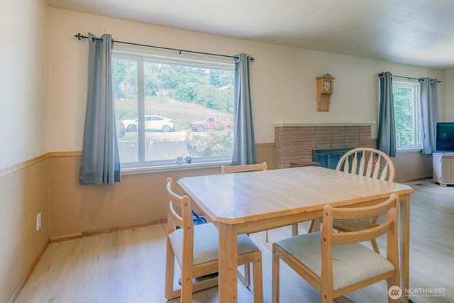 2124 N Callow Avenue, Bremerton, WA 98312