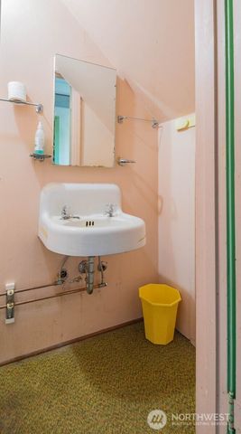 2124 N Callow Avenue, Bremerton, WA 98312