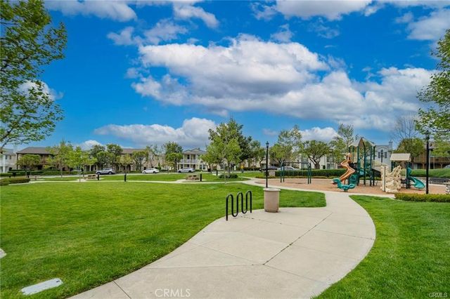 860 E Mountain Way B, Azusa, CA 91702